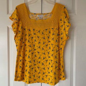 NWT Liz Claiborne gold flowered top lace neckline size XL